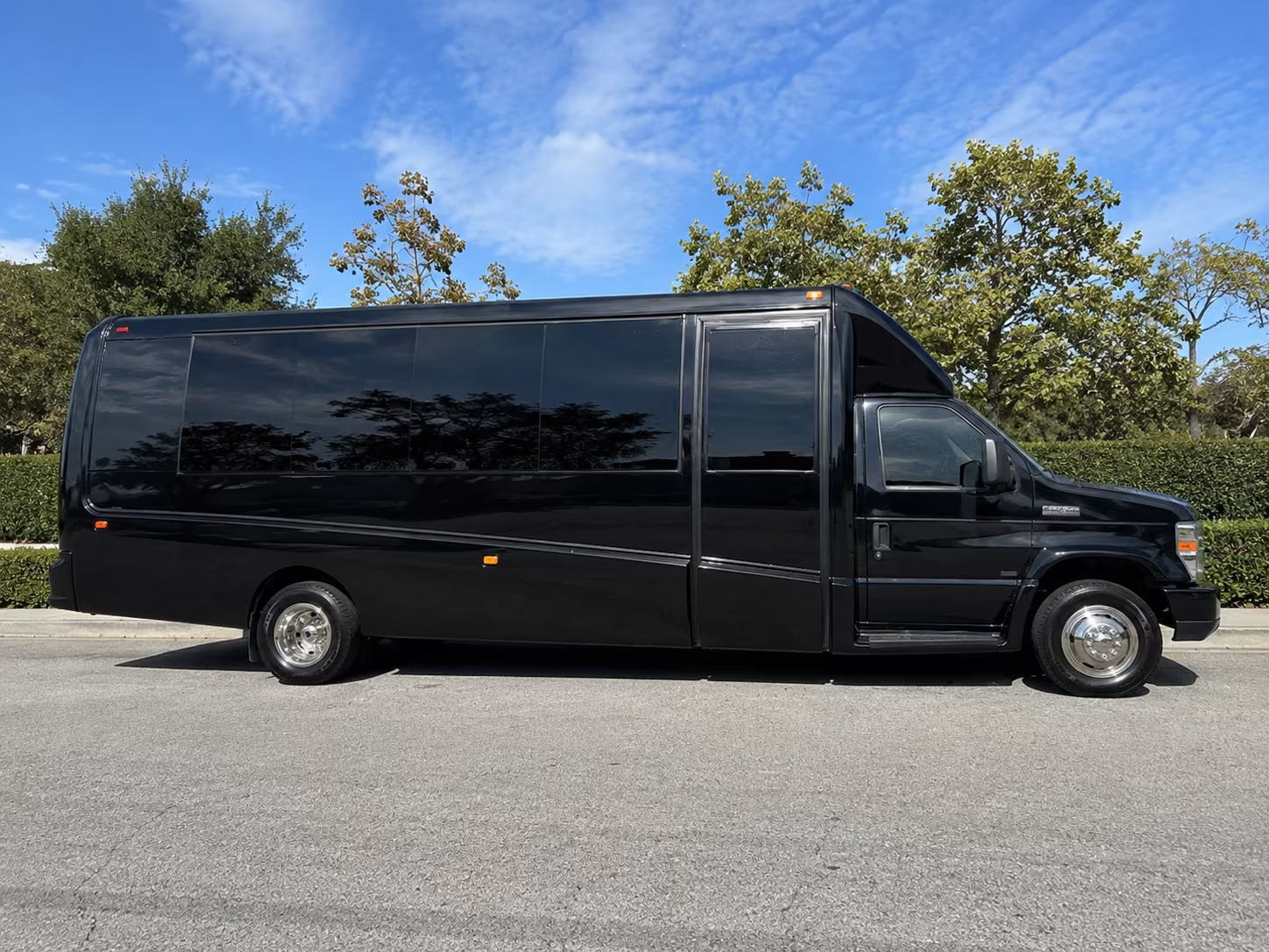 charter buses for mission viejo youth group retreats and overnight trips