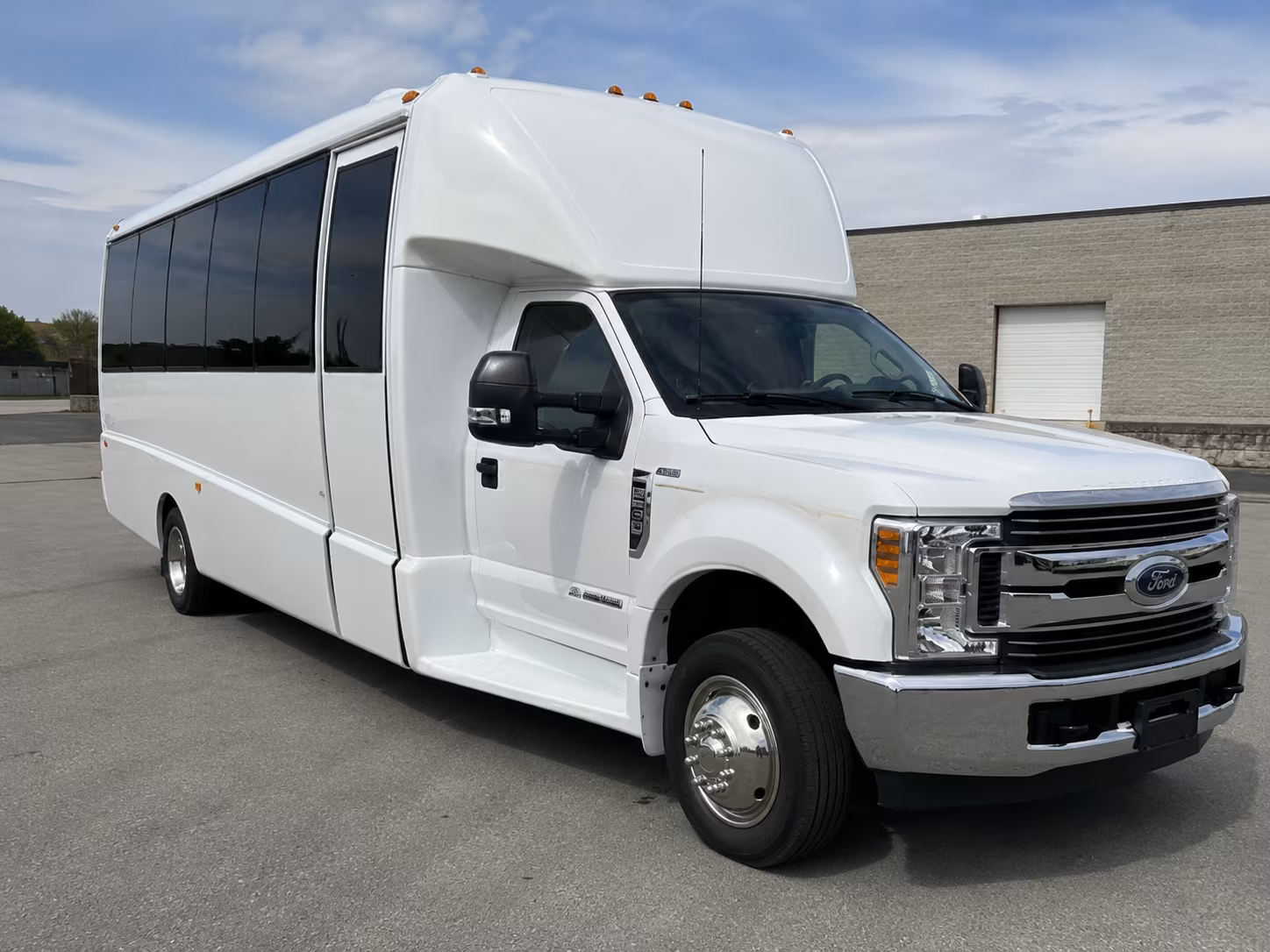 party buses for bachelorette nights and birthday celebrations in mission viejo