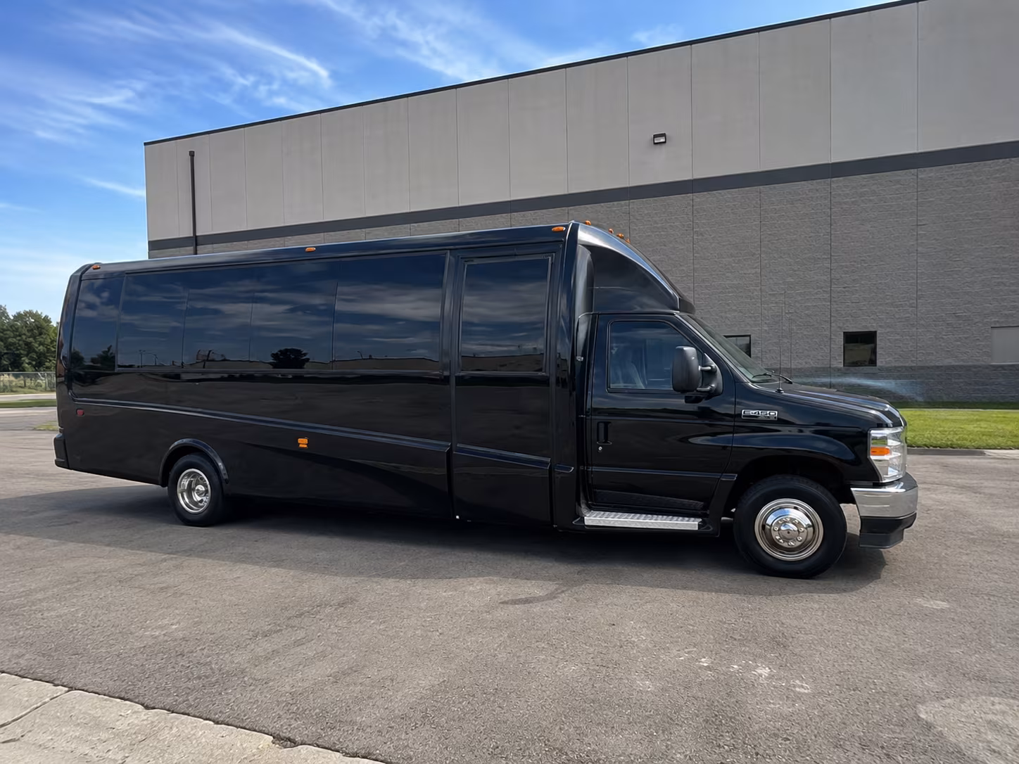senior congregation and accessible bus rentals for mission viejo churches