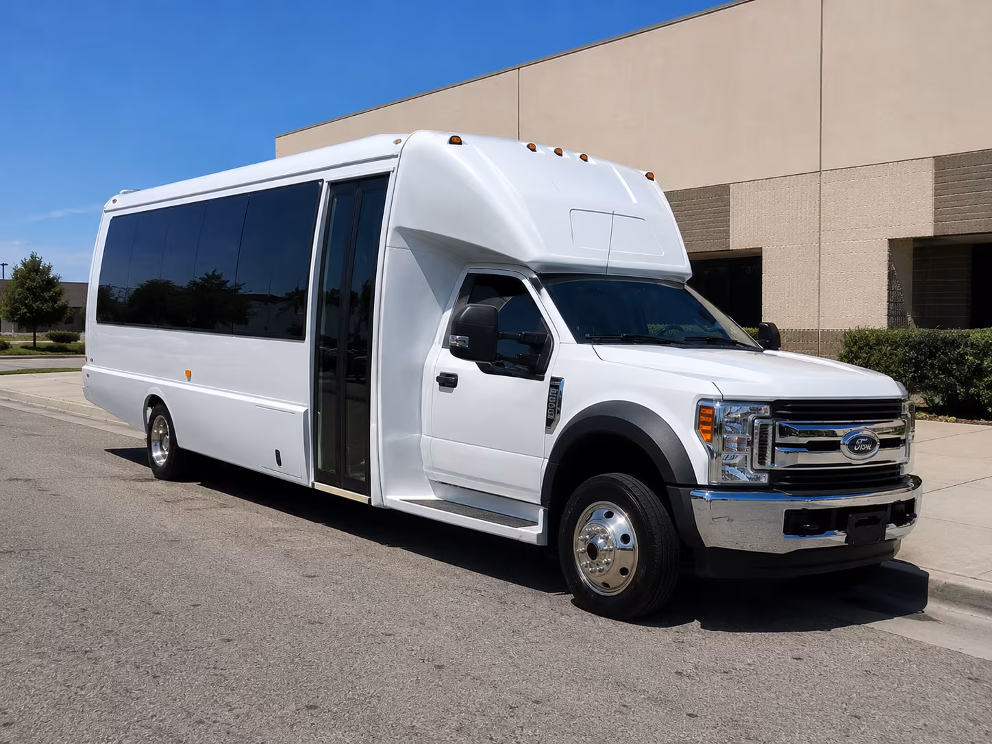wedding and quinceanera buses for mission viejo celebrations